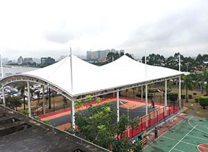 籃球場(chǎng)膜結(jié)構(gòu)頂棚/罩棚/雨棚的優(yōu)勢(shì)有哪些？(圖文)