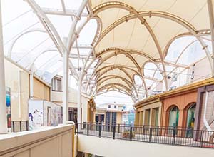 商場屋頂膜結(jié)構(gòu)有哪些特點？