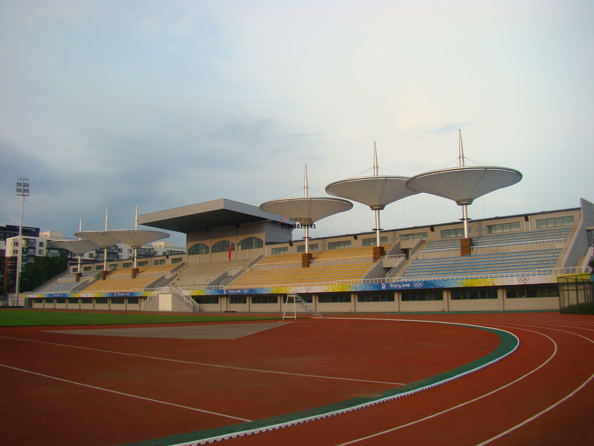 曲沃體育公園膜結(jié)構(gòu)【看臺(tái)雨棚】門(mén)球場(chǎng)案例