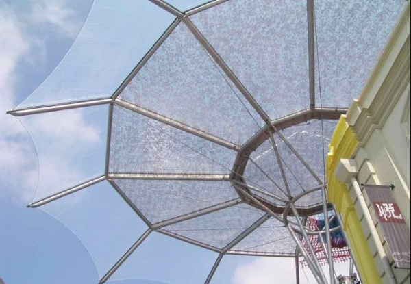 探索PTFE的獨(dú)特性能：耐腐蝕、低摩擦和高溫穩(wěn)定性