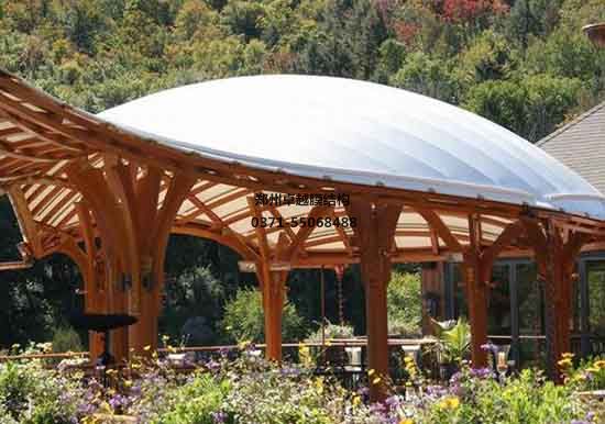 南陽張拉膜籃球場遮陽棚生產(chǎn)廠家設(shè)計施工【南陽建筑工程學(xué)校張拉膜籃球場遮陽棚】等項目