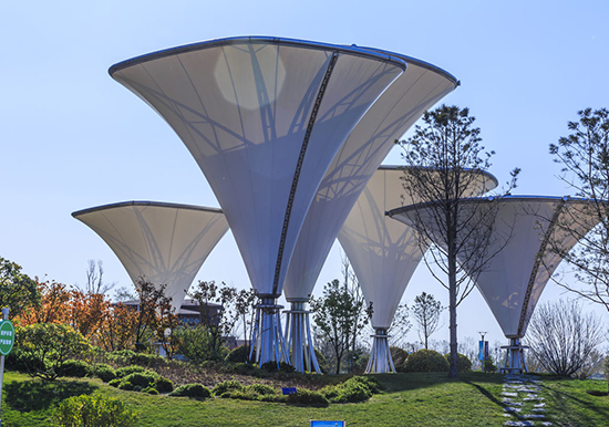 膜結(jié)構(gòu)地下車庫入口的特點/優(yōu)勢有哪些？