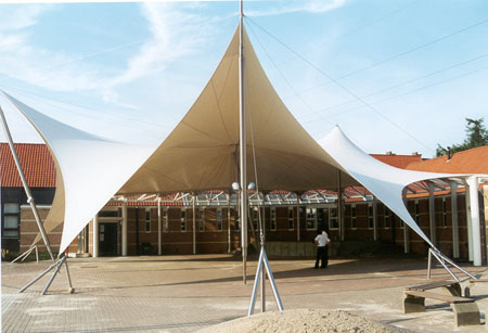 膜結(jié)構(gòu)車(chē)棚安裝時(shí)的十大注意事項(xiàng)